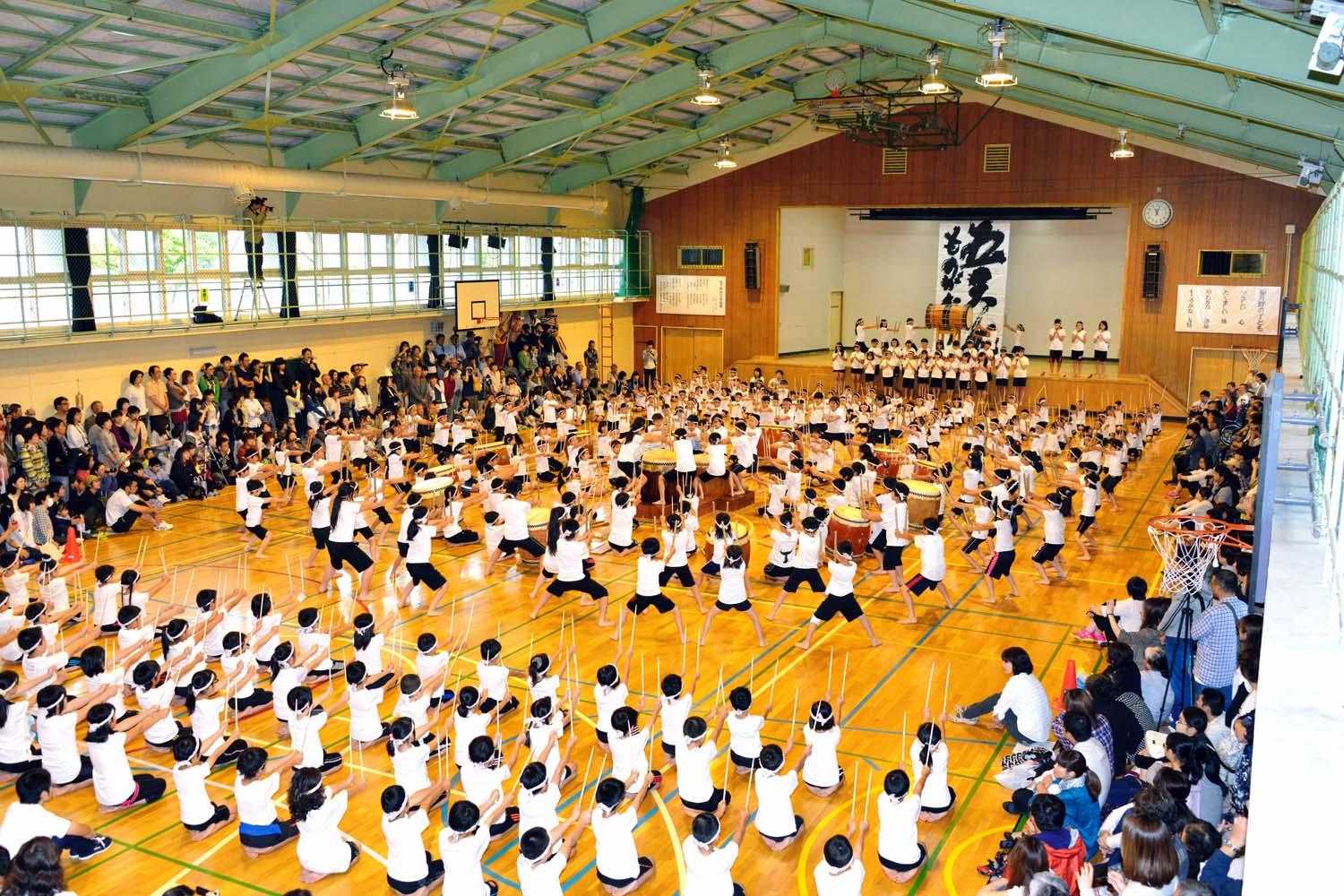 福井野小和太鼓発表会