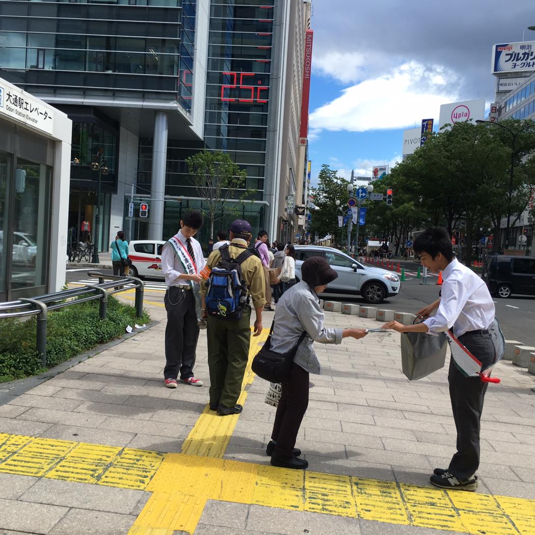 市立高校生選挙街頭啓発