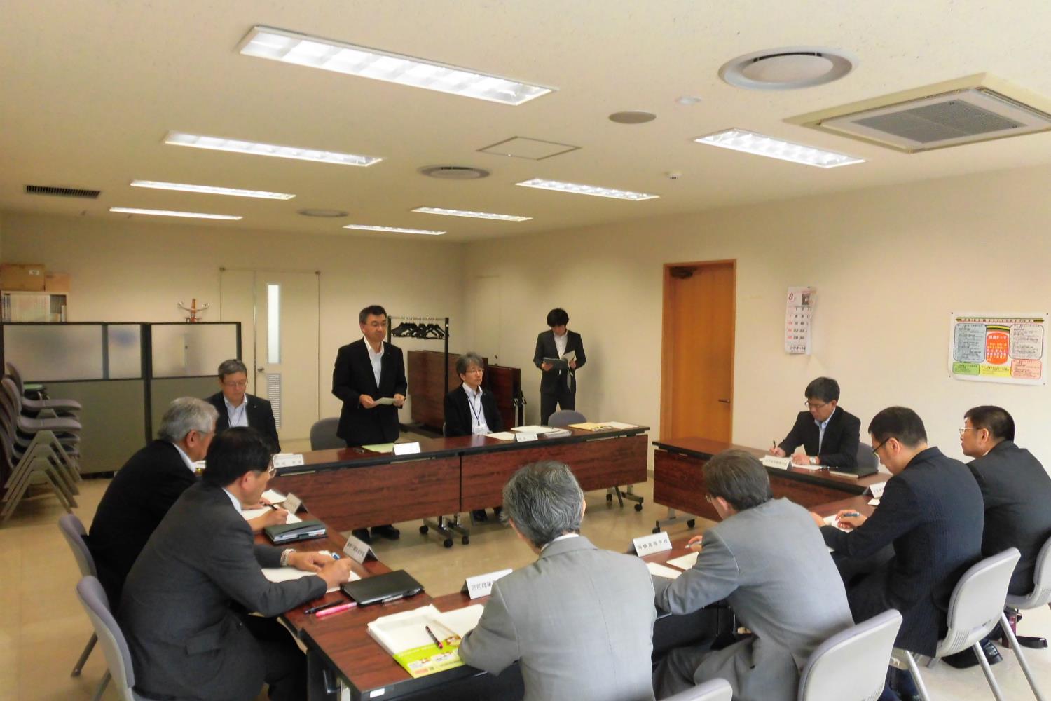 留萌局臨時校長会議