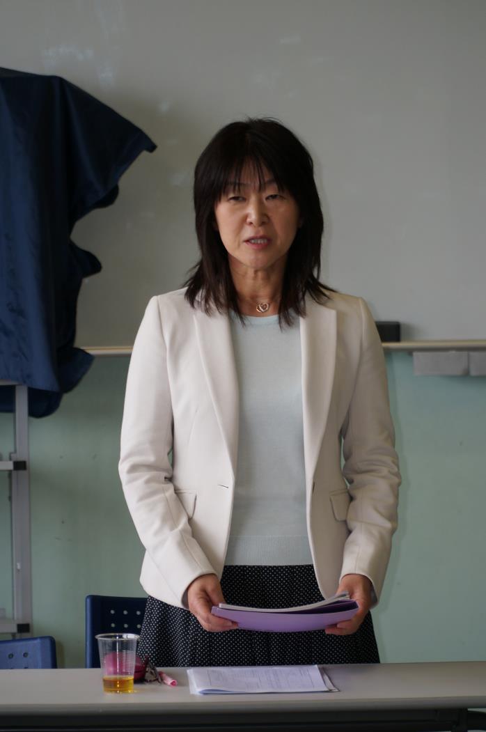小学校道徳資料研荒井亮子