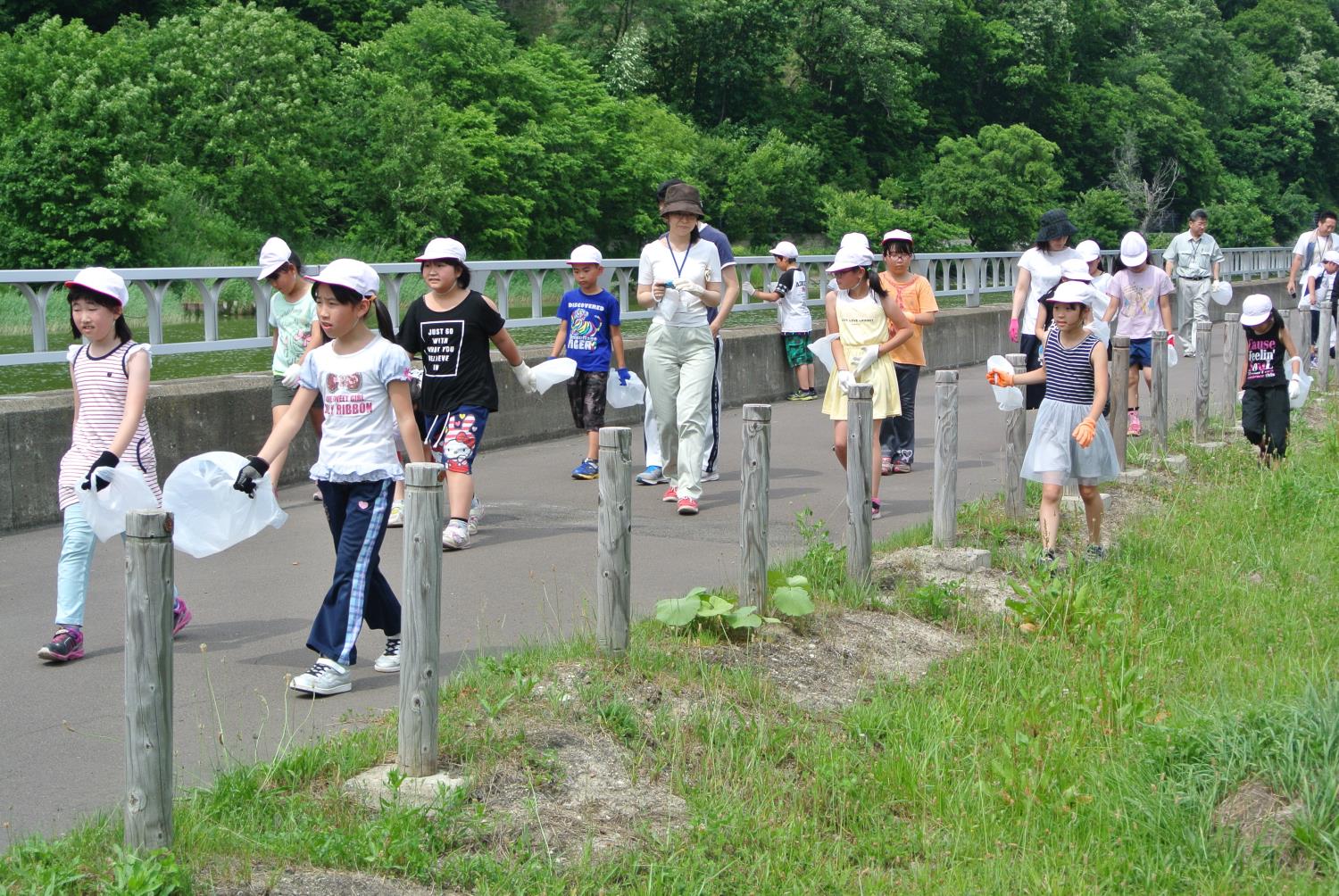 網走西小河川清掃