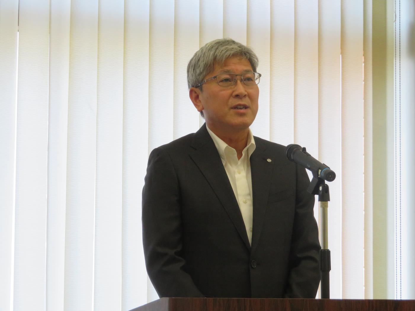 佐藤嘉大新教育長就任会見