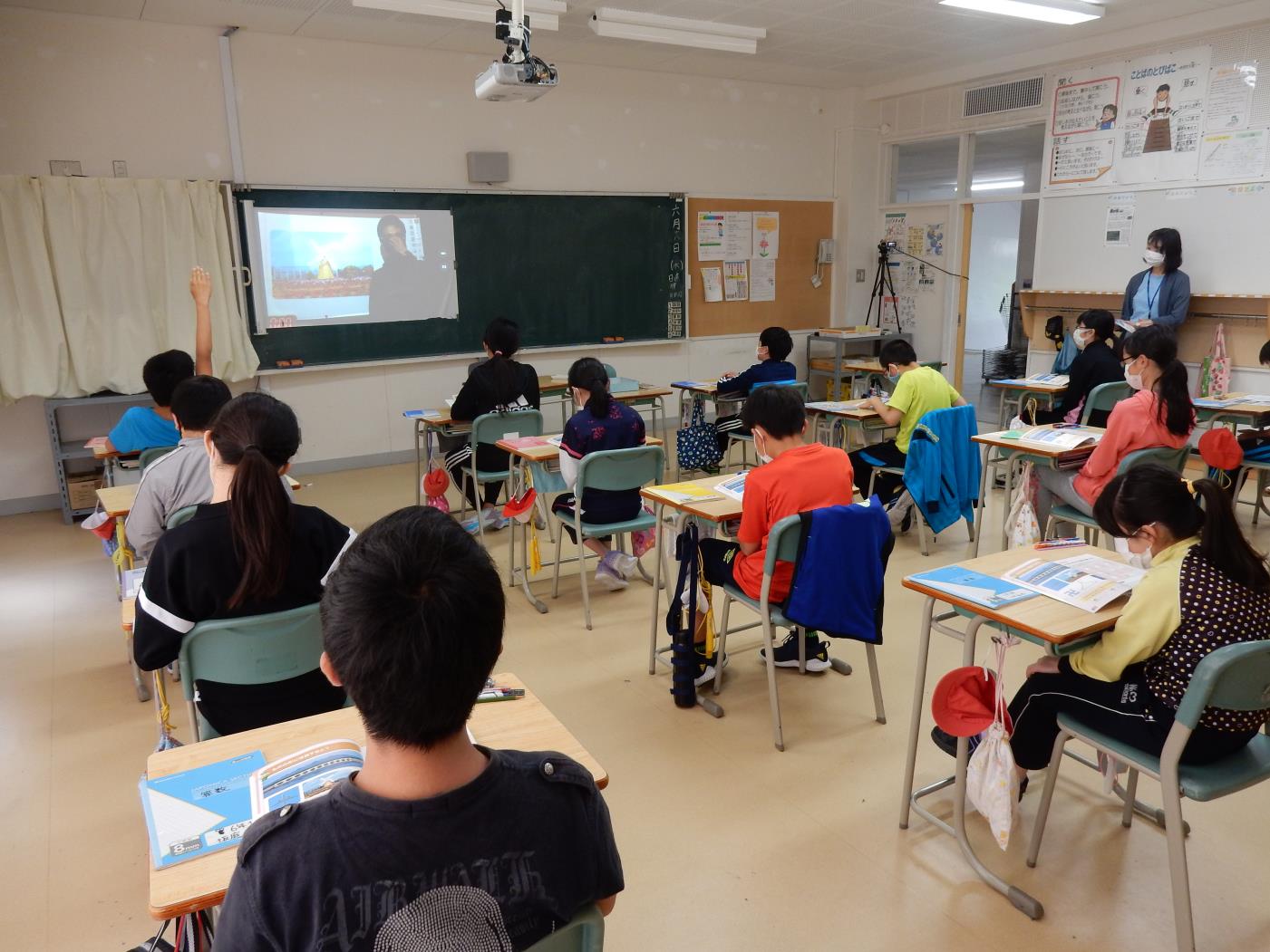 学校 コロナ どこ 広島 市立