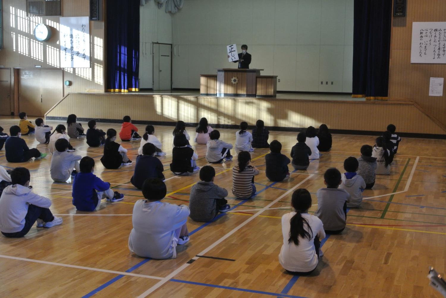 札幌市内小学校３学期始業式