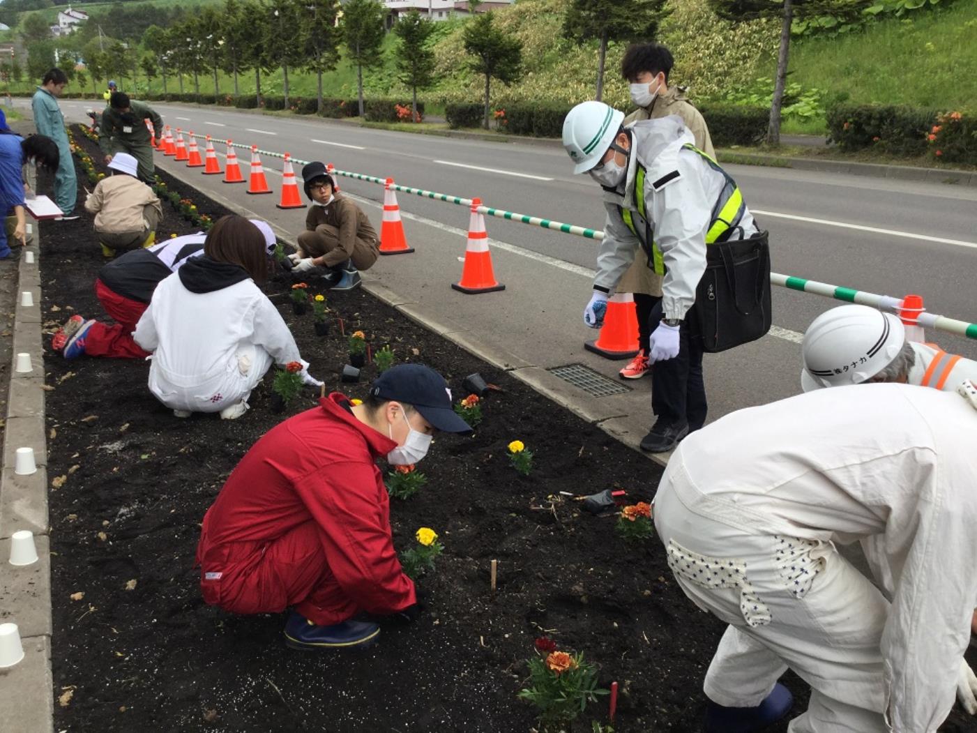 紋別養護花植え