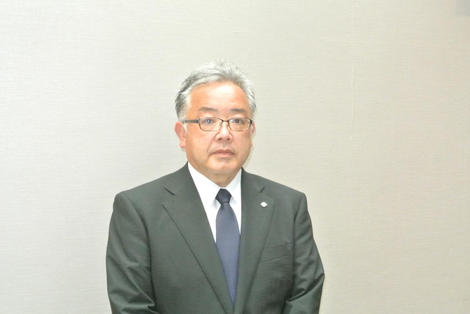 道中会長野崎均