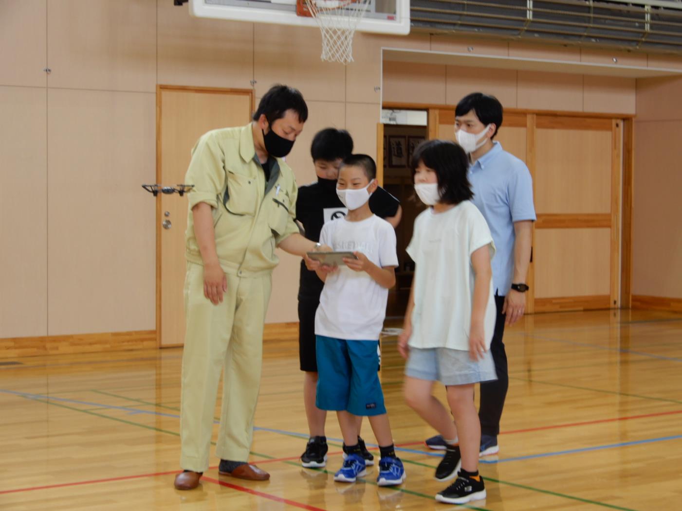 苫前町立古丹別小４年度建設業ＷＥＢ出前授業