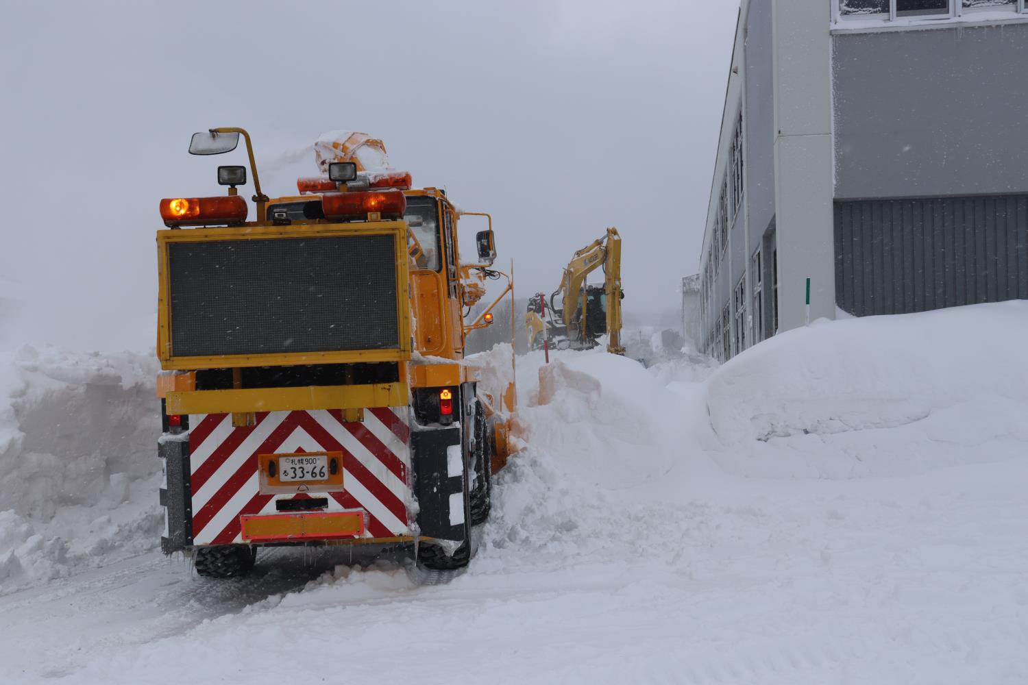 京極小で櫻組除雪ボランティア