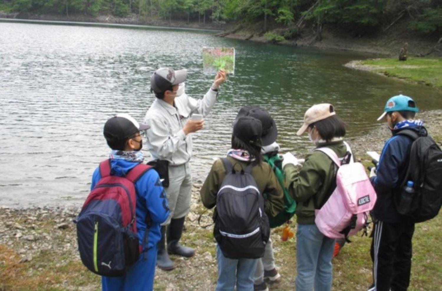 えりも町庶野小自然を学ぶ学習