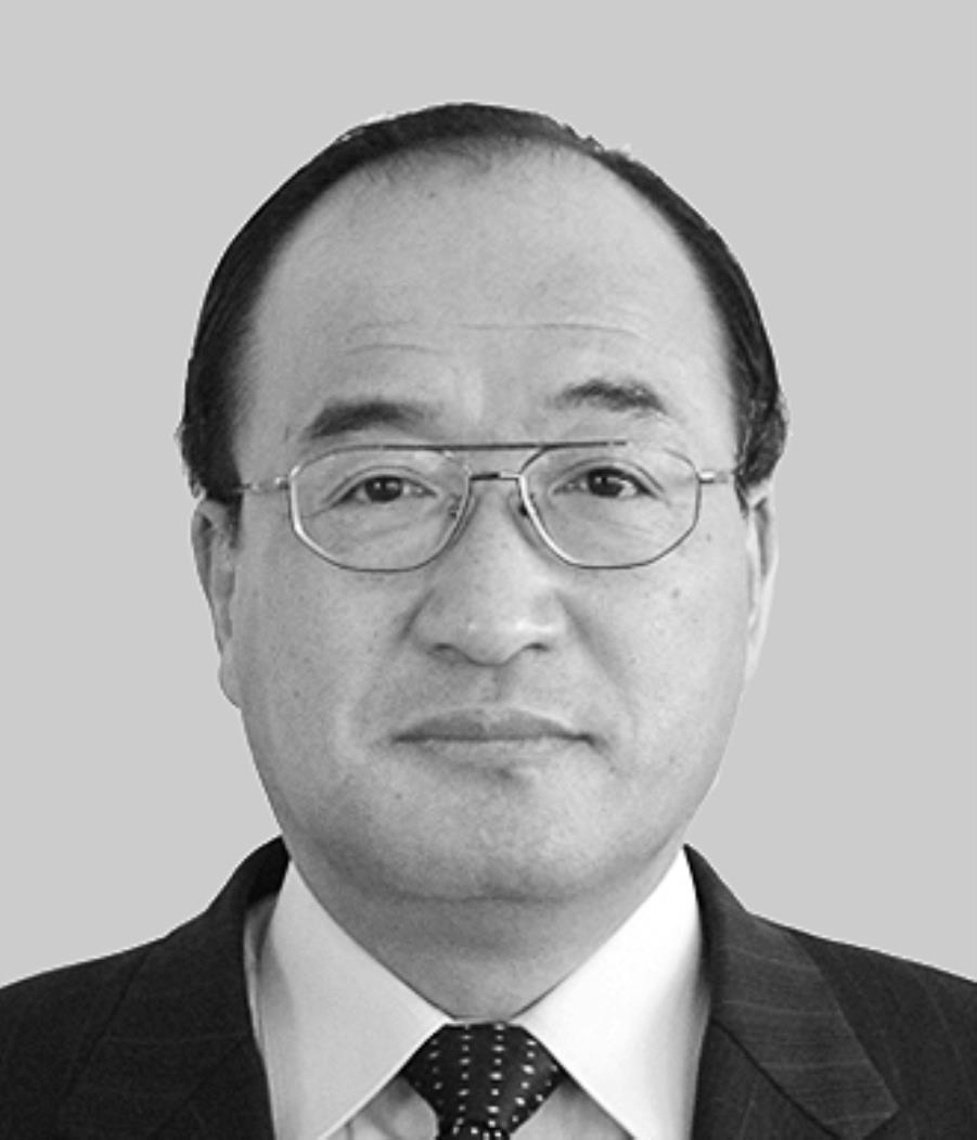 遠軽町教育長河原英男