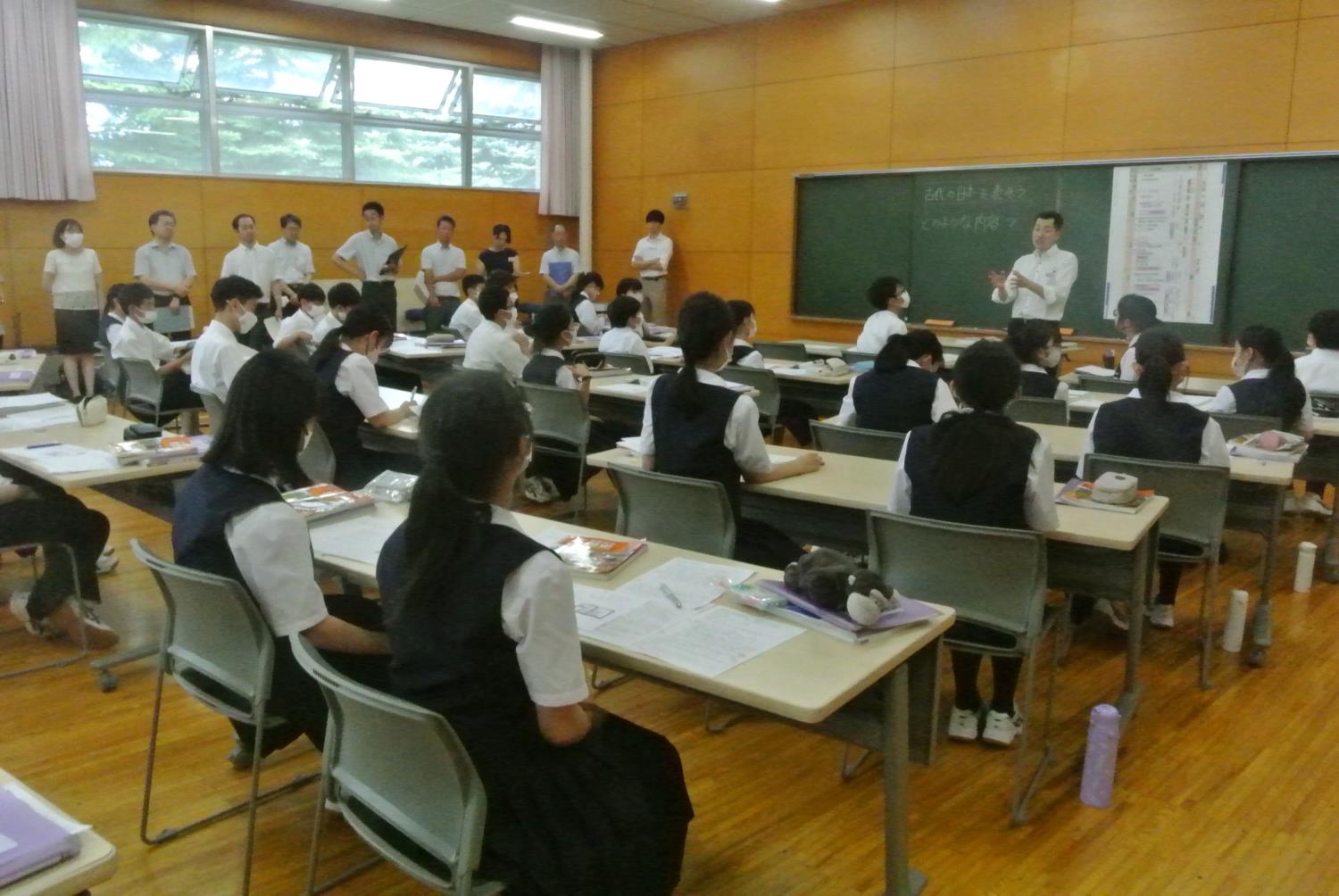 附属中夏季研究大会