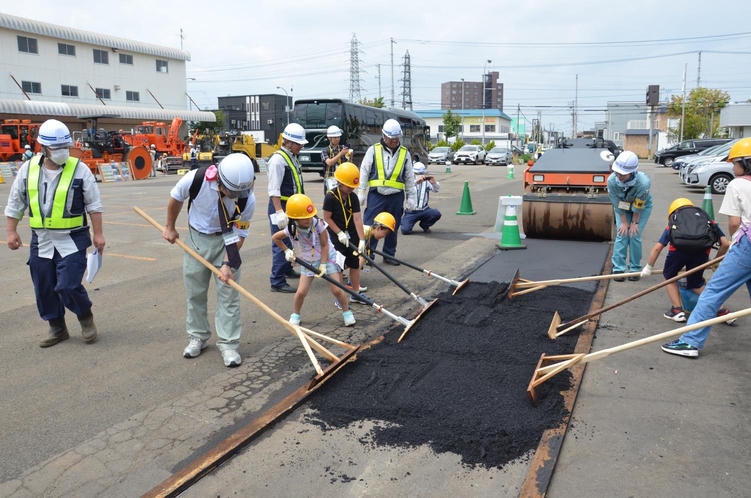 夏休み親子土木施設見学ツアー