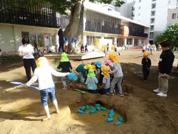 友達と協働し遊び展開　子どもの思い大切に　大通幼で公開保育_画像＜1＞