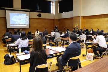 道教委　健康教育推進研究協〈宗谷〉　短期的不登校　睡眠改善で減少　堺市鳳中・木田教頭が講演_画像＜1＞