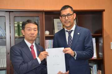 札幌市P協　８年度文教施策要望 普通 教室 　冷房設置早期完了を 特別教室や給食調理室も_画像＜1＞