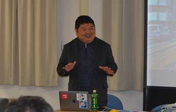 「ブラサトル」和田氏が講演  地元の歴史を巡る 札幌旭丘高がPTA研修_画像＜1＞