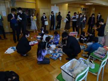 札生総連研究大会 生活科部会 おもちゃ改良へ試行錯誤 西小で公開授業 遊び工夫_画像＜1＞