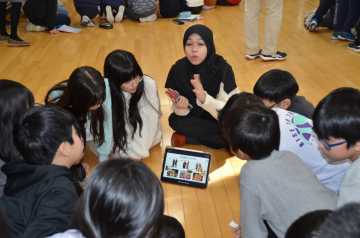 道教大函館校留学生と５年生交流  多様な価値観に触れる 札幌大倉山小　国際理解_画像＜1＞