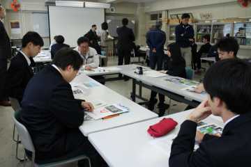 若手建設産業就業者と意見交換会　今後の進路の参考に　岩農高　仕事内容など学ぶ_画像＜1＞