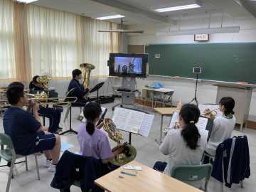 沼田町と北竜町における吹奏楽部合同部活動での遠隔指導