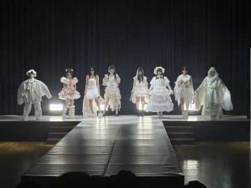 「３時３分」をテーマとしたグループでは白を基調としたモチーフがそろった