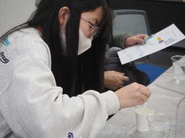 技術者や先輩と話しながら将来を考えた