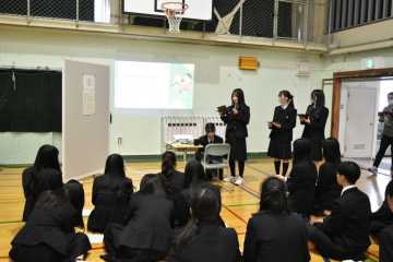 地域振興策や魅力紹介 札幌清田高　探究発表会 ゲストのニセコ高生との交流も_画像＜1＞