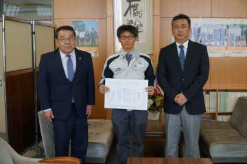 玉川組に感謝状贈呈　恵庭南高　駐車場除雪で_画像＜1＞