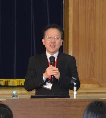 冬季災害への備えを呼びかける根本教授 